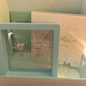 4CT moissanite stud earrings